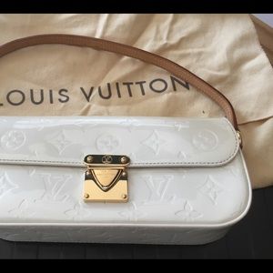 Louis Vuitton “Malibu St.” handbag in white pearl